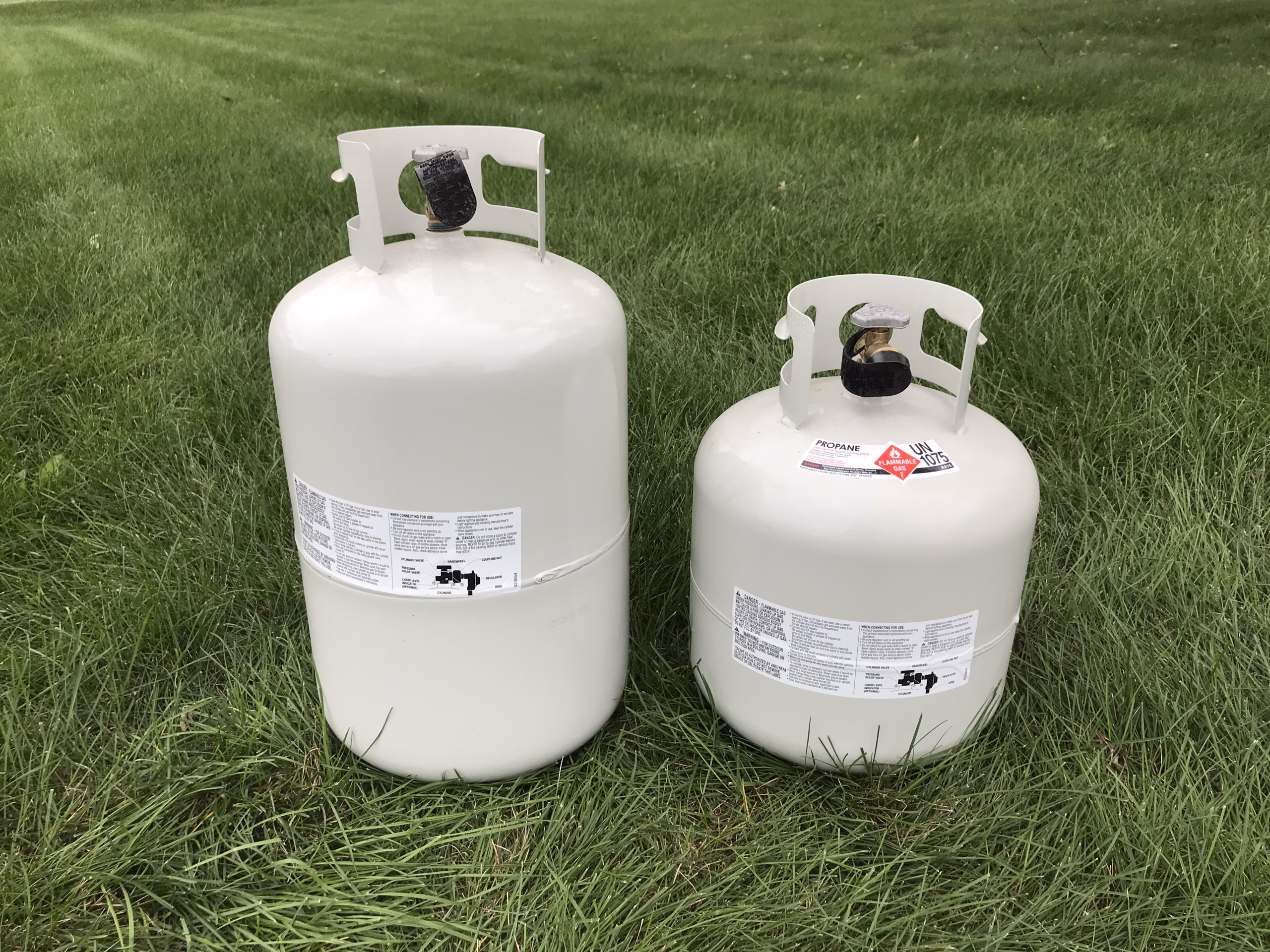 20 lb and 30 lb Propane Tanks 20 lb and 30 lb Propane Tanks
